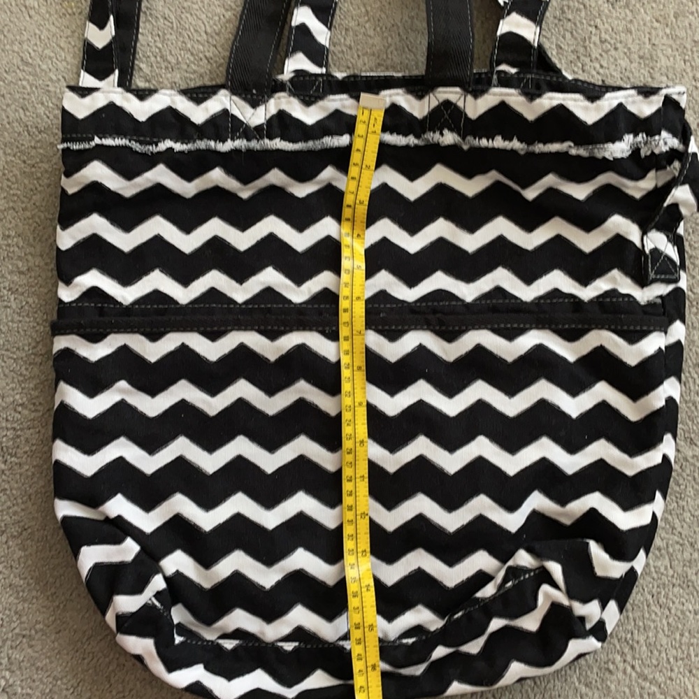 Nice Thirty One tote - Picture 7 of 9